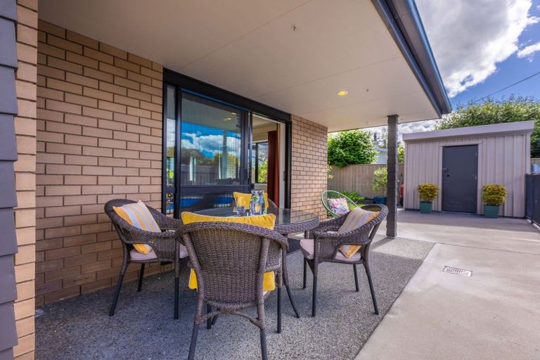 Photo of property in 6a Willow Drive, Taradale, Napier, 4112