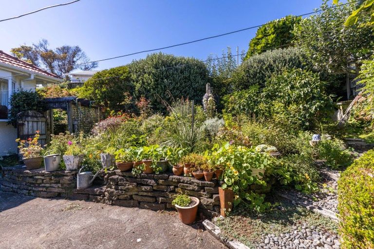 Photo of property in 32 Queens Road, Glen Avon, New Plymouth, 4312