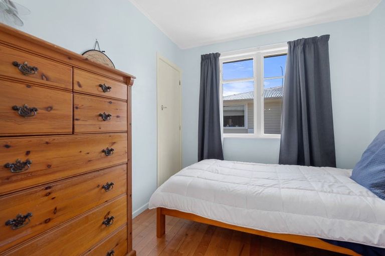 Photo of property in 11 Main Street, Greytown, 5712