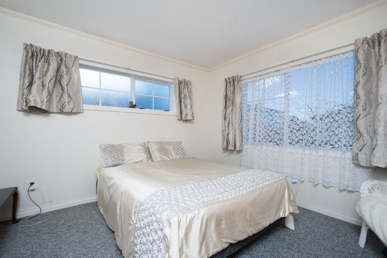 Photo of property in 2/12 Bannings Way, Hobsonville, Auckland, 0618