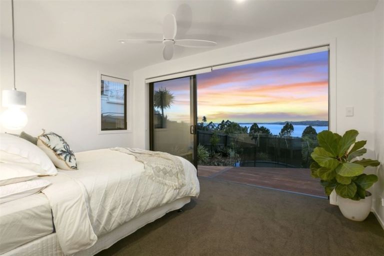 Photo of property in 10 Hillcrest Road, Hatfields Beach, Orewa, 0931