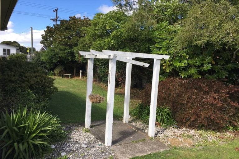 Photo of property in 8 Maire Street, Inglewood, 4330