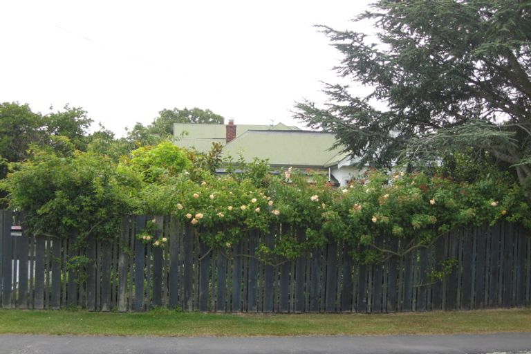 Photo of property in 55 Weston Road, St Albans, Christchurch, 8052