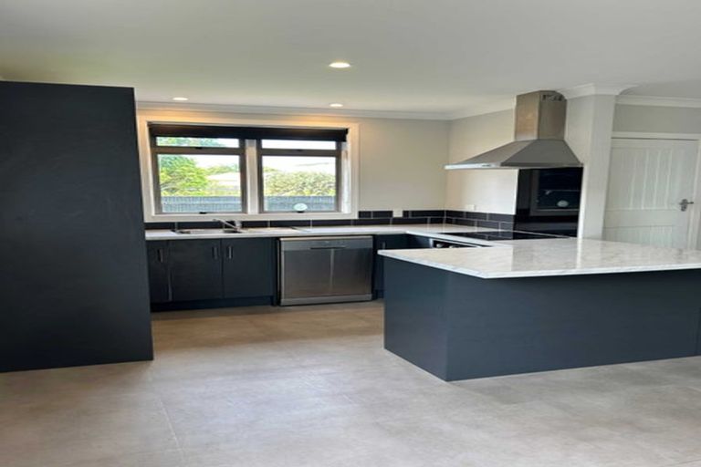 Photo of property in 9 Forbury Avenue, Takaro, Palmerston North, 4412