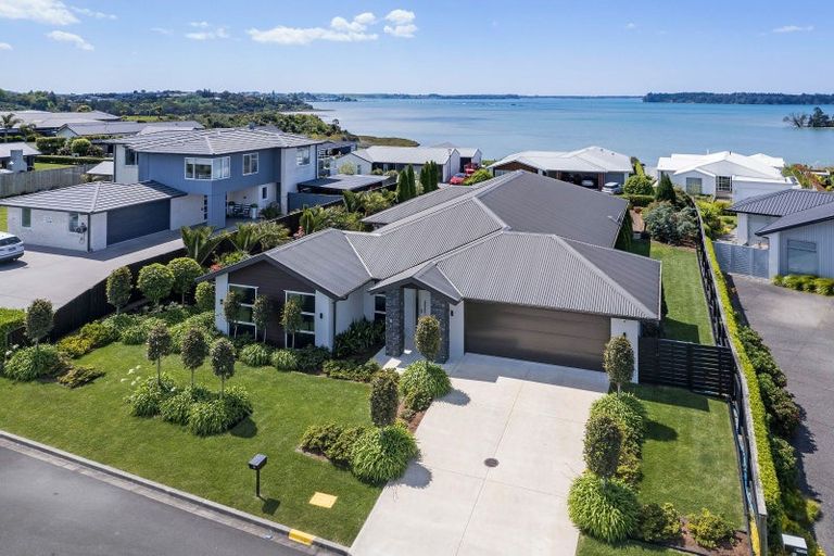 Photo of property in 9 Wairere Rise, Omokoroa, 3114