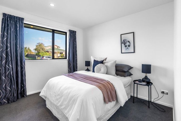 Photo of property in 24 Welsh Road, Winton, 9720