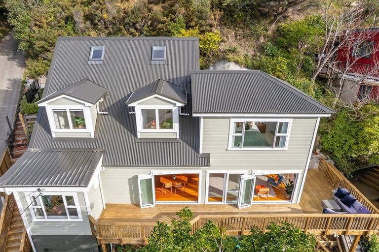 Photo of property in 84 Paremata Road, Paremata, Porirua, 5024