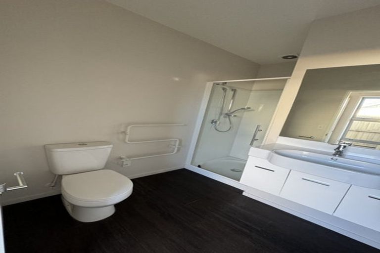 Photo of property in 76 Sioux Avenue, Wigram, Christchurch, 8042