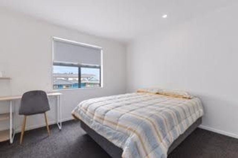 Photo of property in 2/29 May Street, Hamilton East, Hamilton, 3216