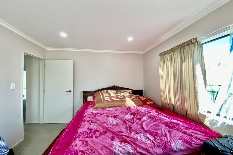 Photo of property in 35a Landon Avenue, Mangere East, Auckland, 2024