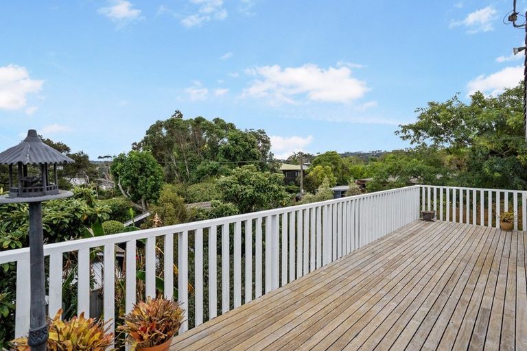 Photo of property in 14 Traffic Road, Greenhithe, Auckland, 0632