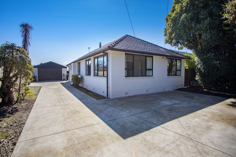 Photo of property in 11 Mcsaveneys Road, Marshland, Christchurch, 8051