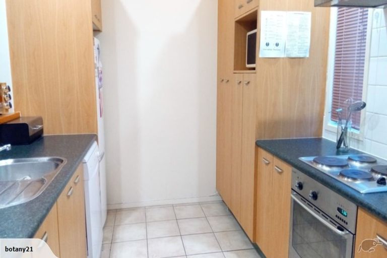 Photo of property in 129/2 Armoy Drive, East Tamaki, Auckland, 2016