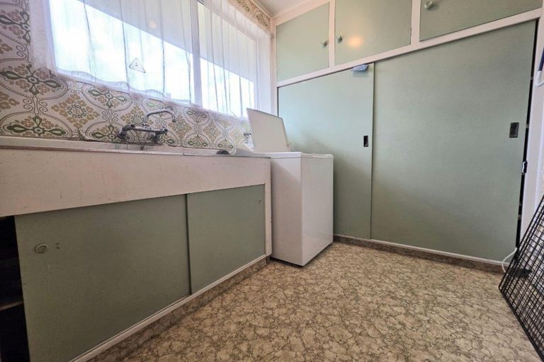 Photo of property in 17 Awamoa Road, South Hill, Oamaru, 9400