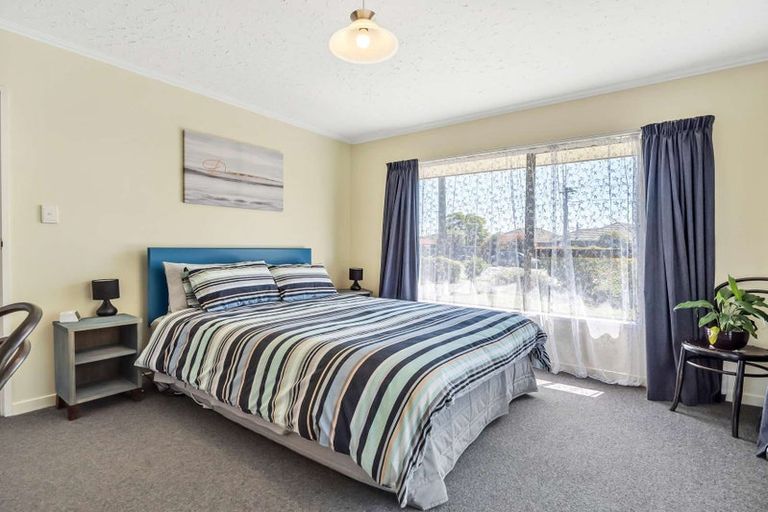 Photo of property in 128 Sparks Road, Hoon Hay, Christchurch, 8025
