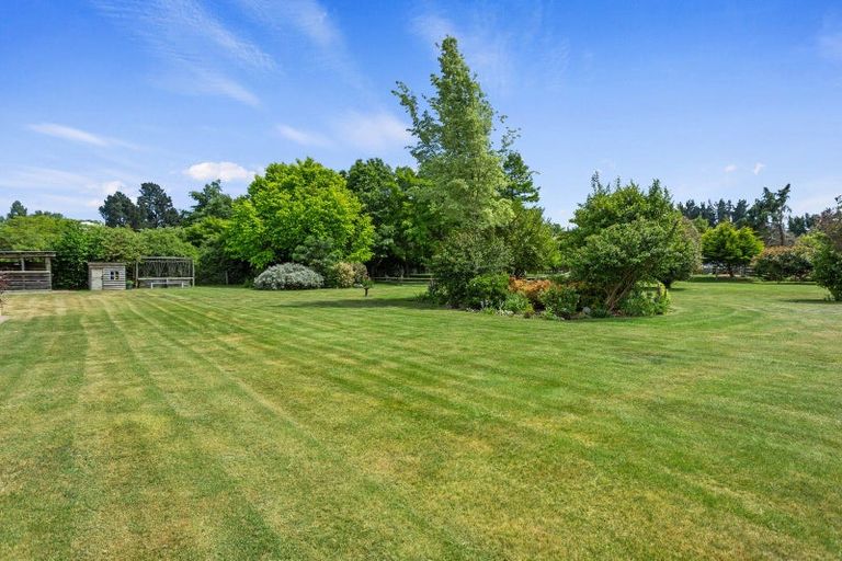 Photo of property in 16 Macdonalds Lane, Waikuku, Rangiora, 7473