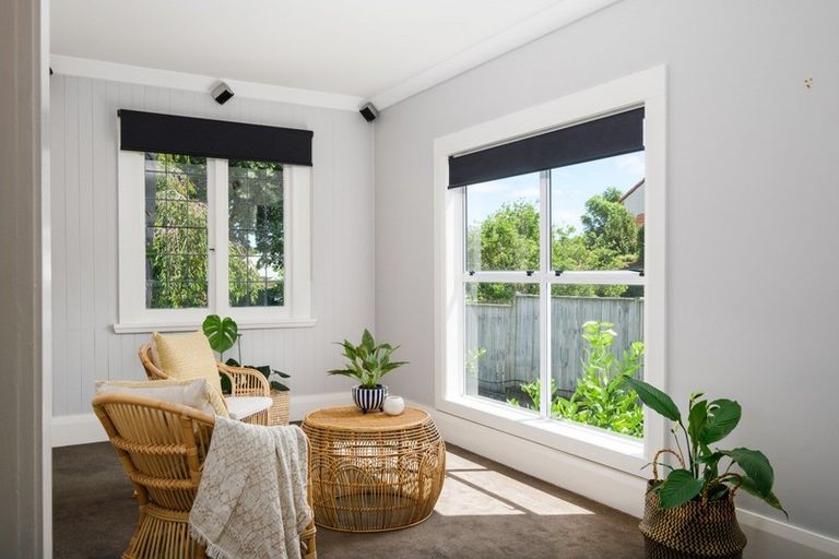 Photo of property in 11 Haronga Road, Inner Kaiti, Gisborne, 4010