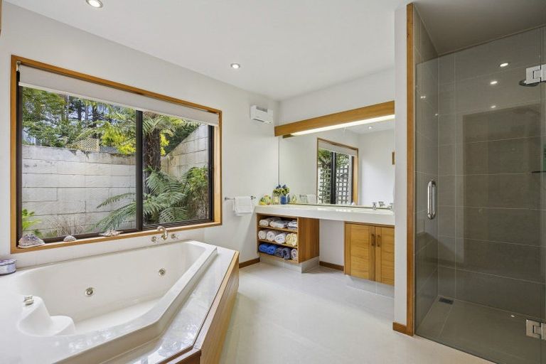 Photo of property in 164 Gladstone Road North, Mosgiel, 9024