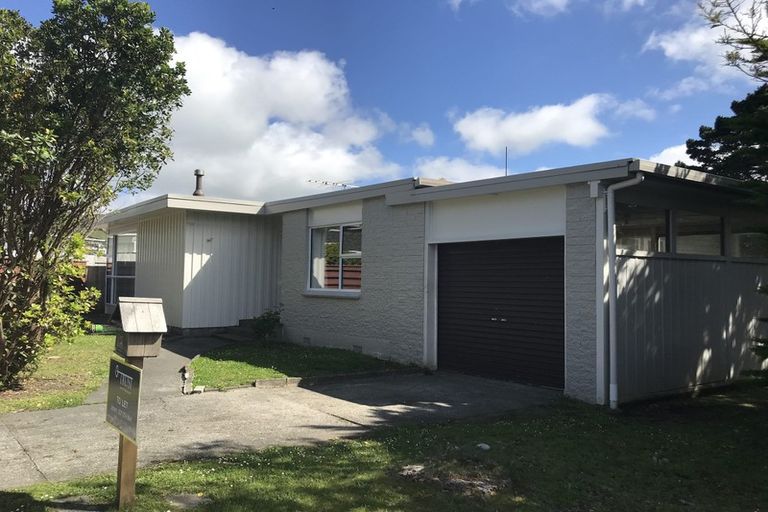Photo of property in 41 Cranwell Street, Churton Park, Wellington, 6037