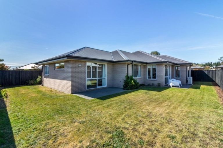 Photo of property in 16 Puaka Street, Pegasus, 7612