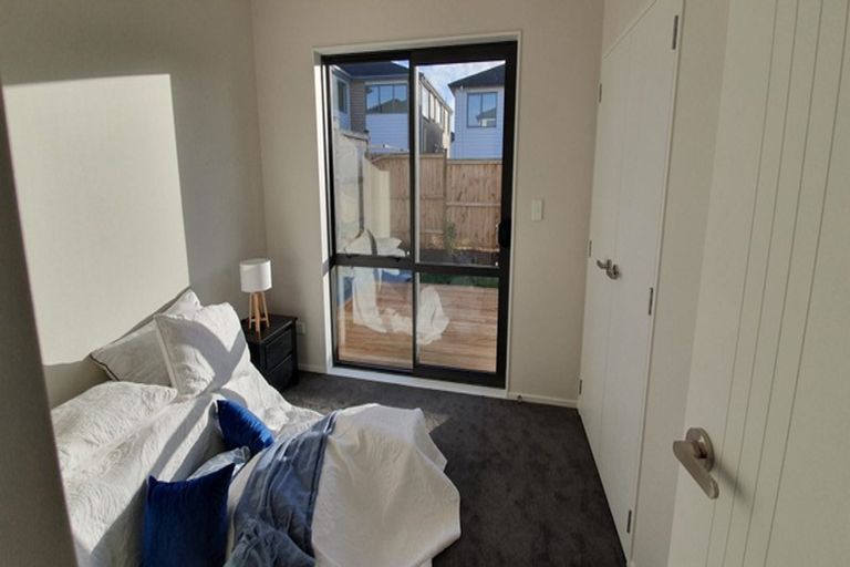 Photo of property in 14 Drumconnell Drive, Flat Bush, Auckland, 2019