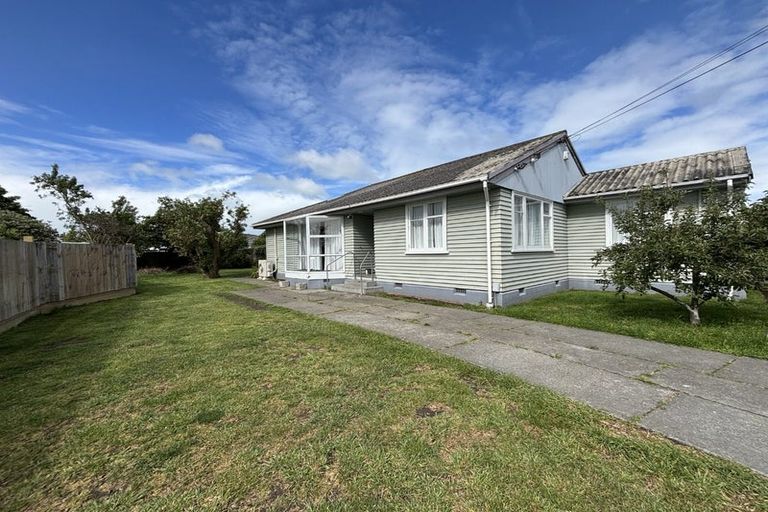 Photo of property in 13 Coulter Street, Linwood, Christchurch, 8062