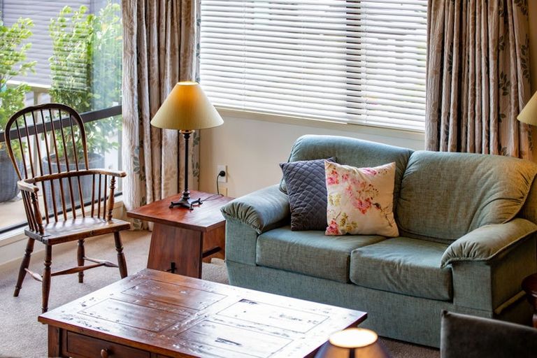 Photo of property in 135a Lake Crescent, Hamilton Lake, Hamilton, 3204