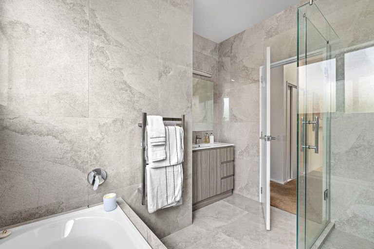 Photo of property in 20 Kiwa Crescent, Gulf Harbour, Whangaparaoa, 0930