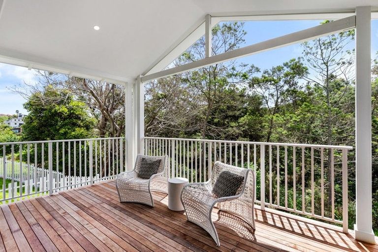 Photo of property in 196 Landmark Terrace, Orewa, 0931