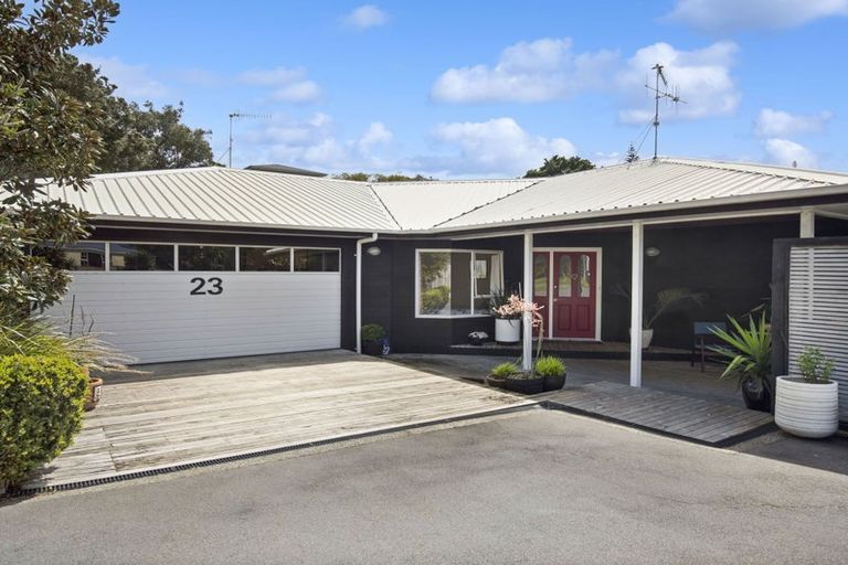 Photo of property in 23 Renown Road, Raumati South, Paraparaumu, 5032