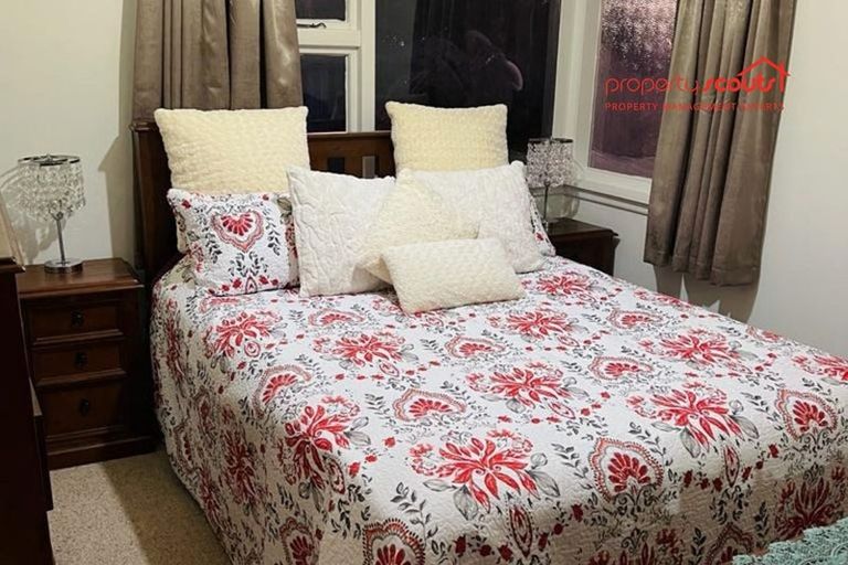 Photo of property in 68 Staveley Street, Avonhead, Christchurch, 8042