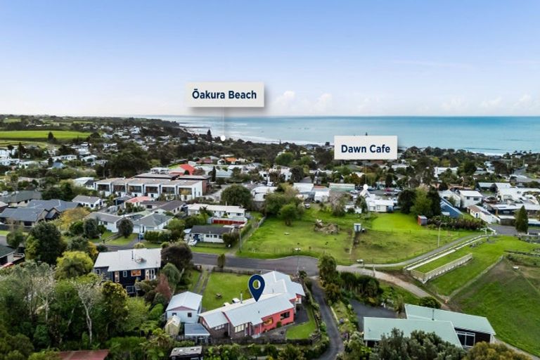 Photo of property in 16 Hussey Street, Oakura, 4314