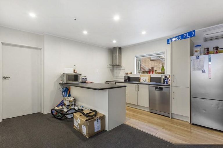 Photo of property in 96 Harbour Terrace, North Dunedin, Dunedin, 9016