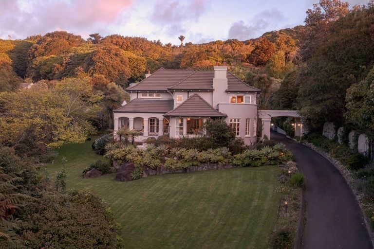 Photo of property in Greenmantle, 214 Main Road North, Otaihanga, Paraparaumu, 5036