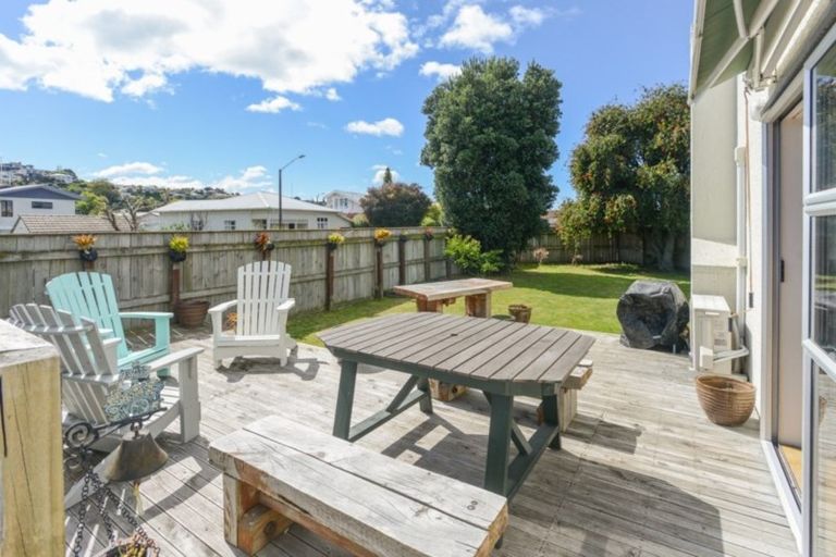 Photo of property in 2 Sanders Avenue, Marewa, Napier, 4110