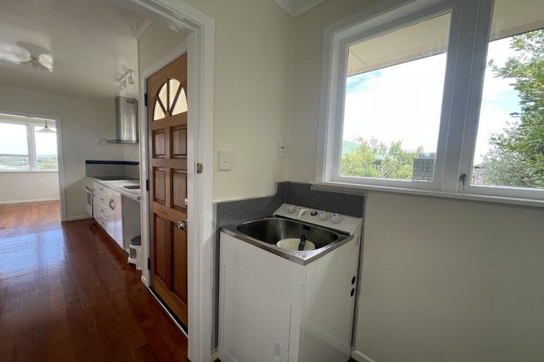 Photo of property in 2/42 Bruce Road, Glenfield, Auckland, 0629