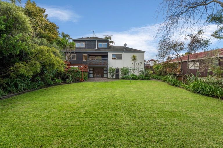 Photo of property in 11 Stevenson Way, Cockle Bay, Auckland, 2014