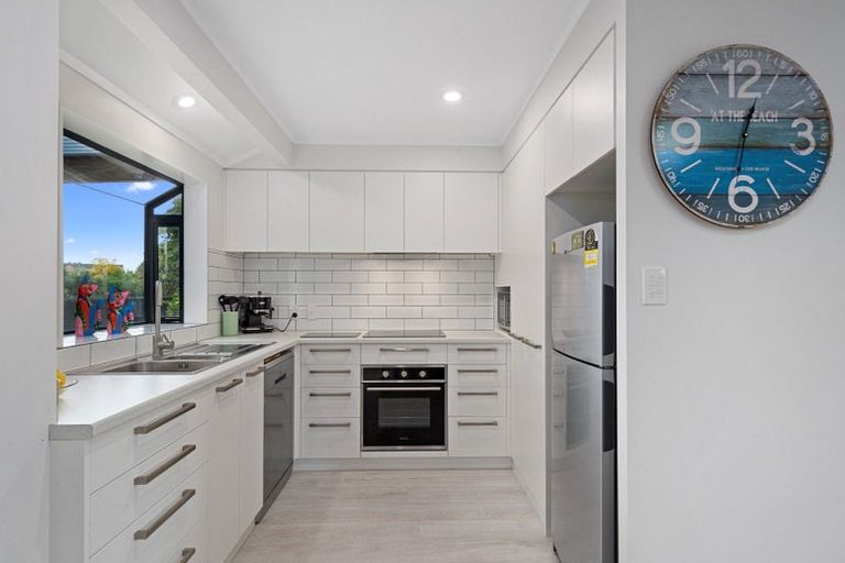 Photo of property in 11a Kane Road, Papamoa Beach, Papamoa, 3118