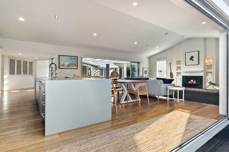 Photo of property in 26 Montgomery Crescent, Kinloch, Taupo, 3377