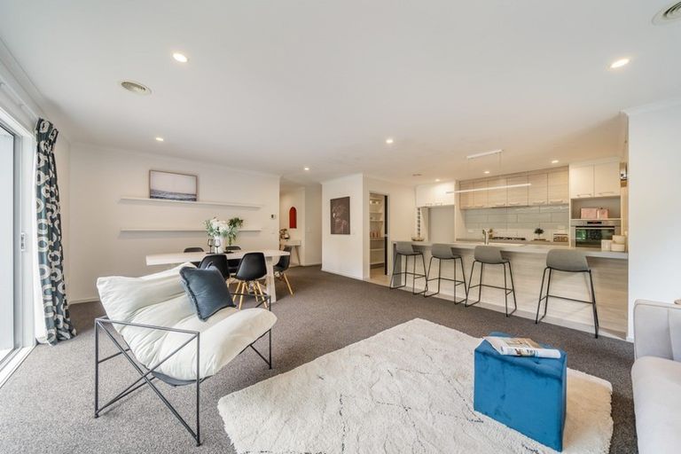 Photo of property in 27 Kurth Crescent, Silverstream, Upper Hutt, 5019