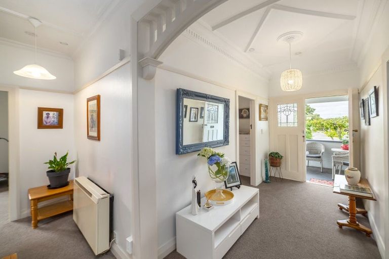 Photo of property in 45 Cambridge Terrace, Masterton, 5810