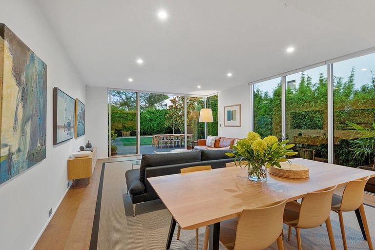 Photo of property in 21 Beveridge Street, Christchurch Central, Christchurch, 8013