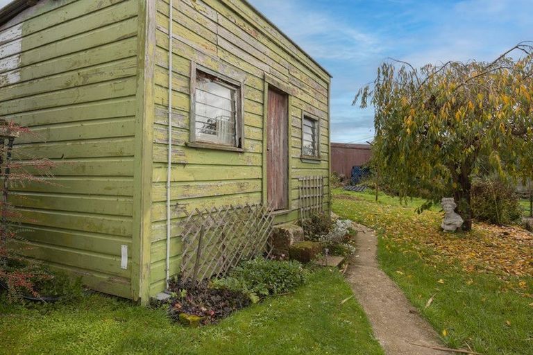 Photo of property in 16 Wellington Street, Enfield, Oamaru, 9491