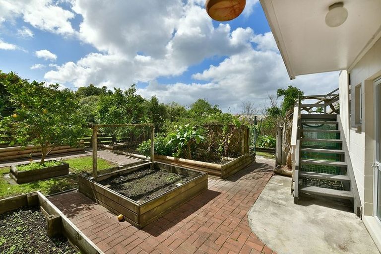 Photo of property in 26 Kawau View Road, Snells Beach, 0920
