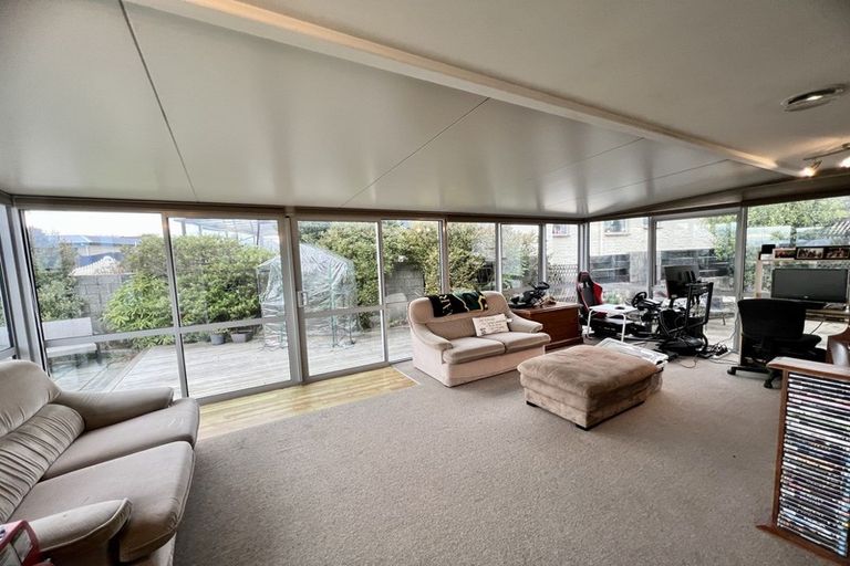 Photo of property in 15 Milford Street, Heidelberg, Invercargill, 9812