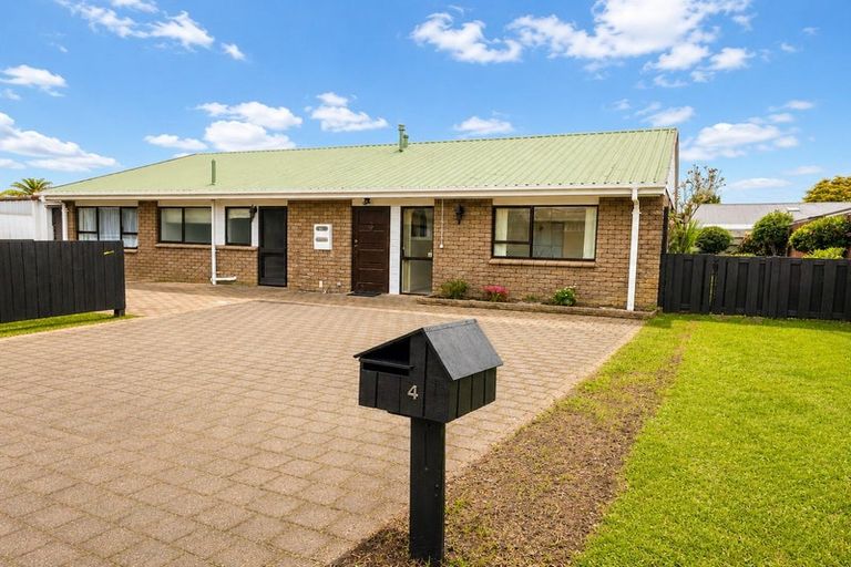 Photo of property in 4 Orchard Place, Lynmore, Rotorua, 3010