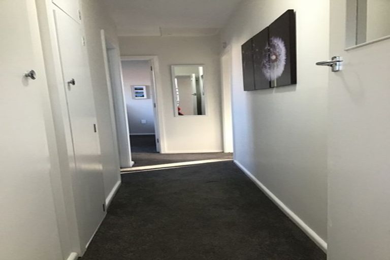 Photo of property in 4 Lochee Road, Upper Riccarton, Christchurch, 8041