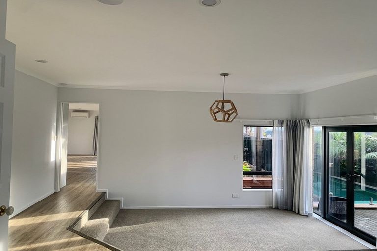 Photo of property in 290 Hill Road, The Gardens, Auckland, 2105