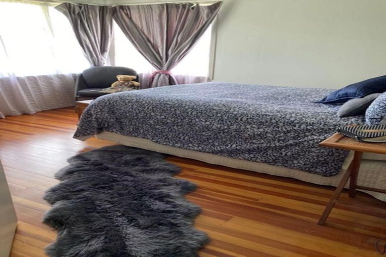Photo of property in 53 Strid Road, Te Atatu South, Auckland, 0610
