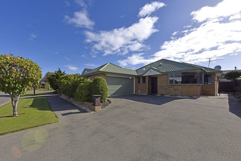 Photo of property in 1 Stable Way, Belfast, Christchurch, 8051